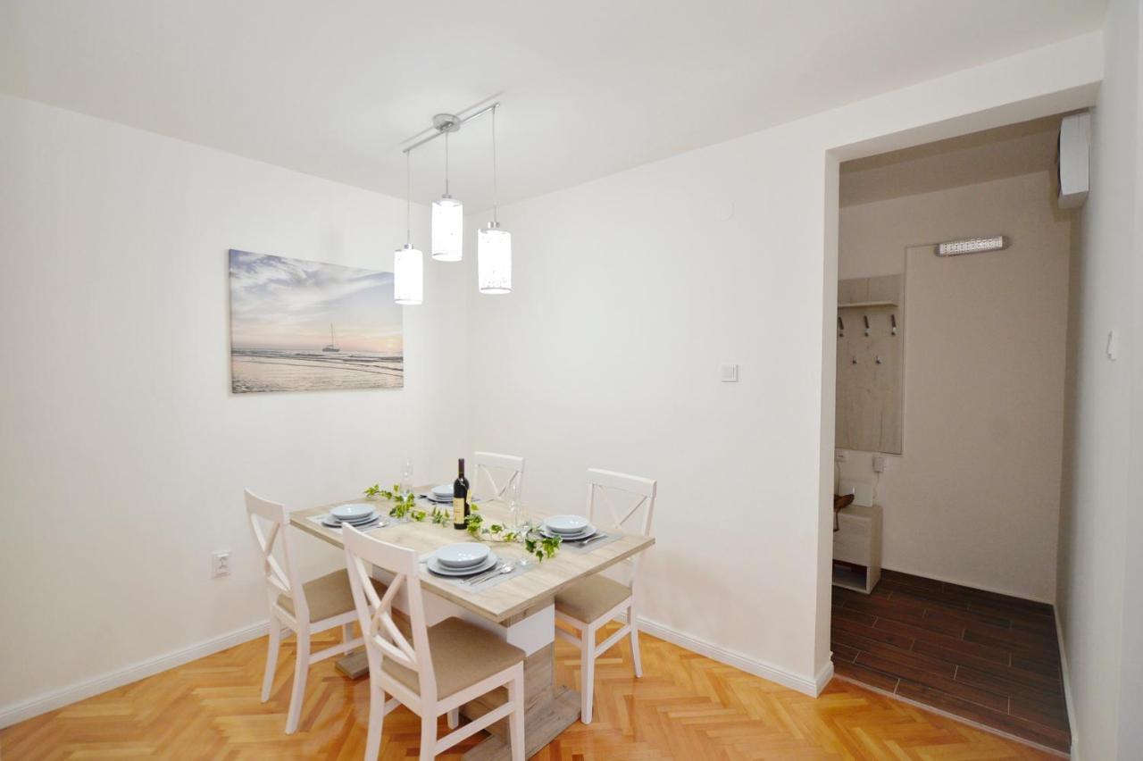 Unico Apartman Kotor Buitenkant foto