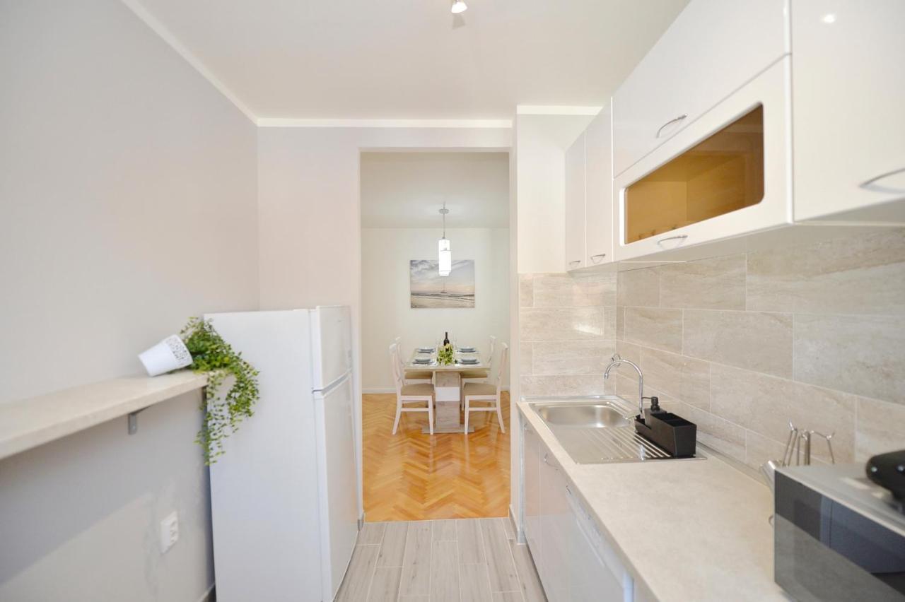 Unico Apartman Kotor Buitenkant foto