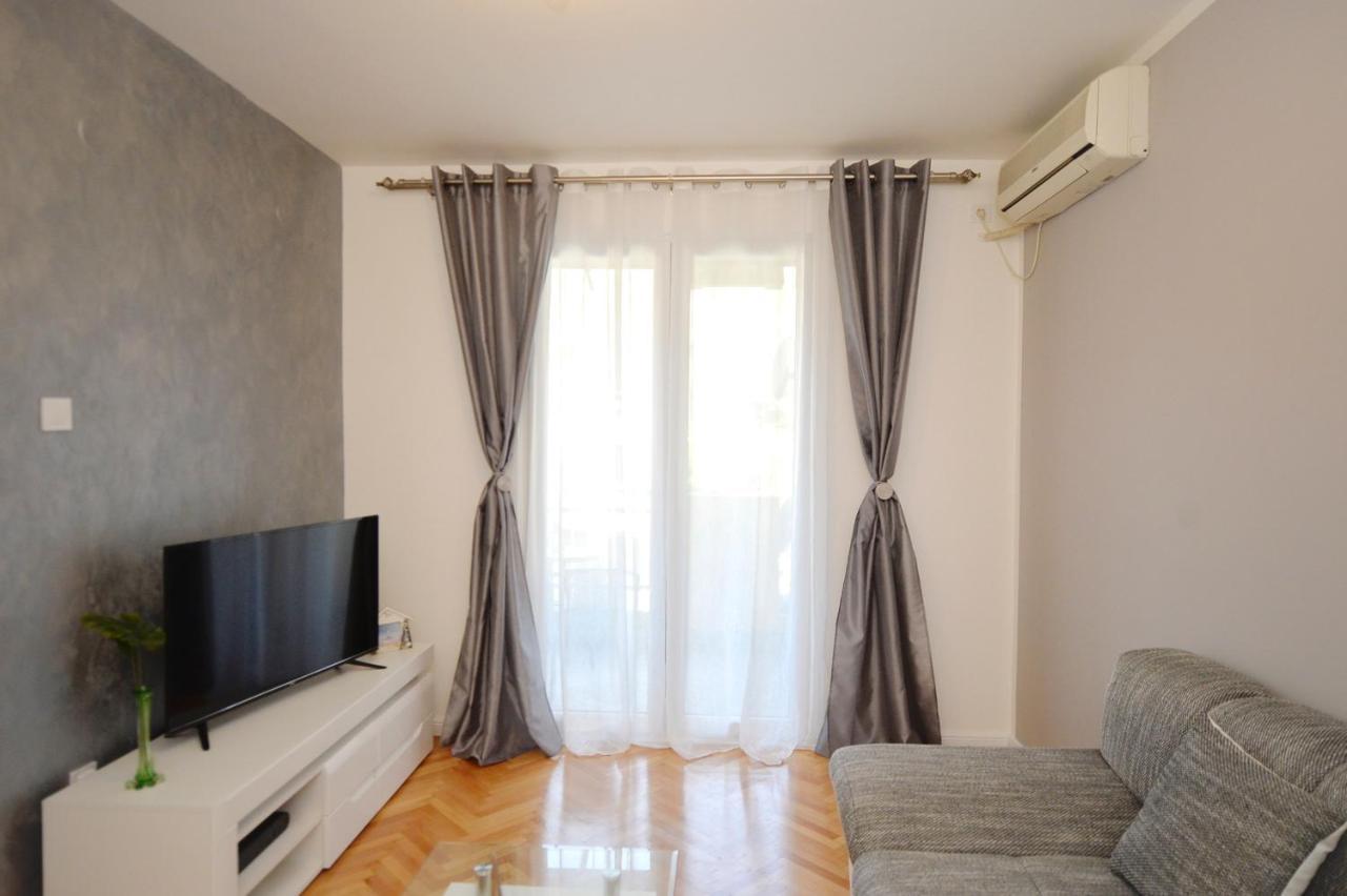 Unico Apartman Kotor Buitenkant foto